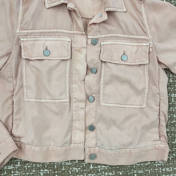 Gap Jacket - Picture 2 of 7